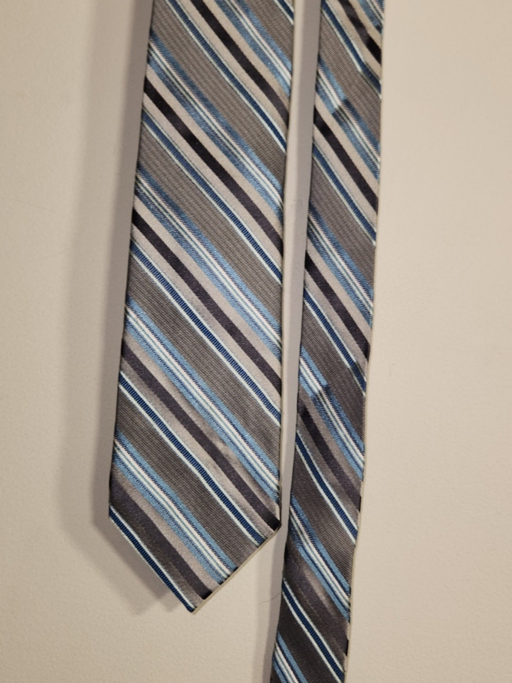 Perry Ellis Gray and Light Blue Diagonal Stripe Tie